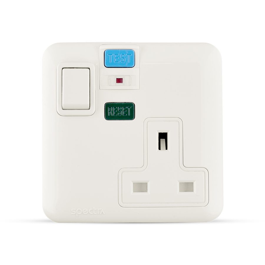 13A socket 1 gang with RCD white color spectra