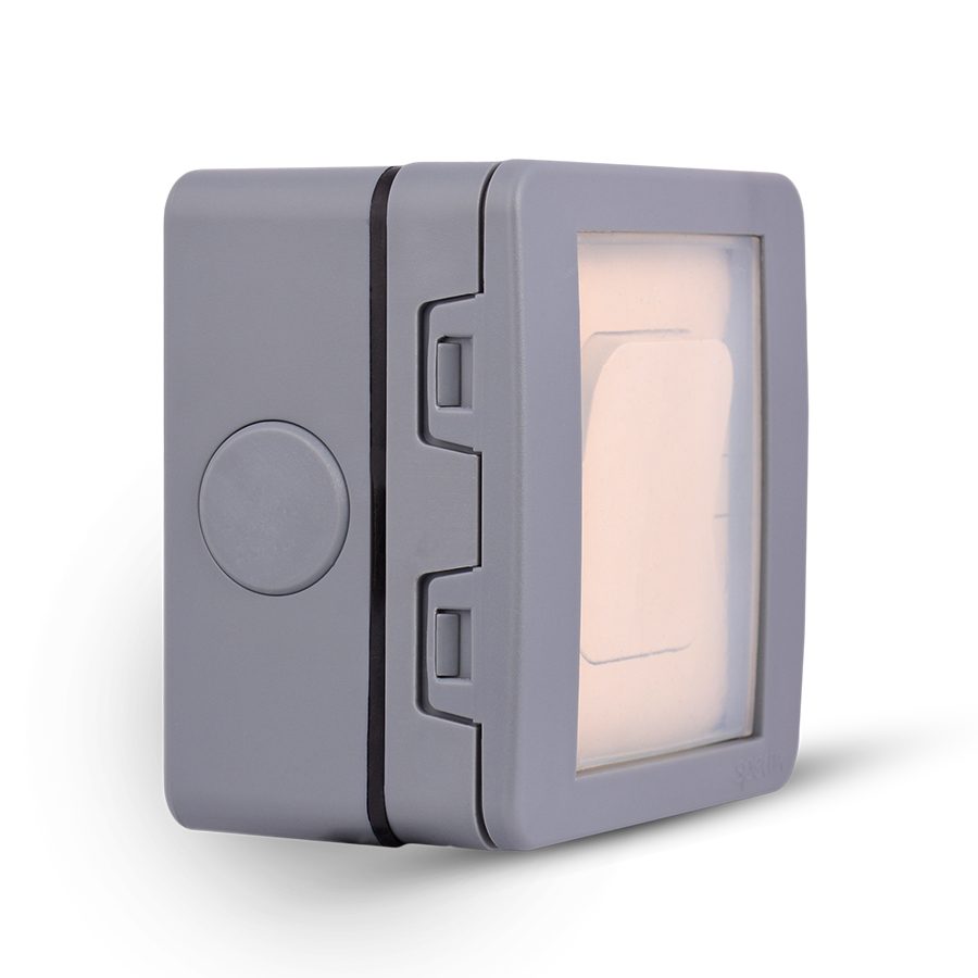 Weatherproof-5-Gang-Switch-enclosure,-Flush-mounted